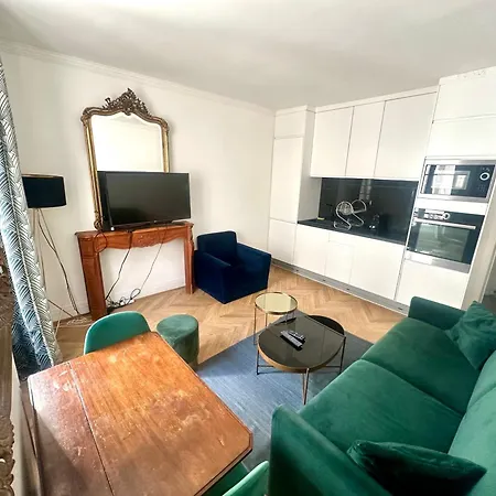 Sweet Champs De Mars Apartment Paris